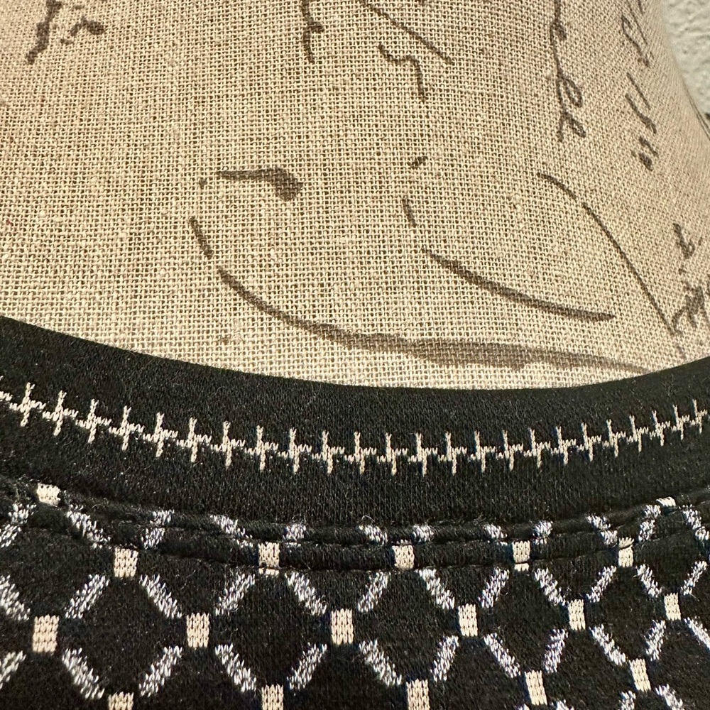 Max Studio Oversize Double Knit Diamond Pattern T… - image 8